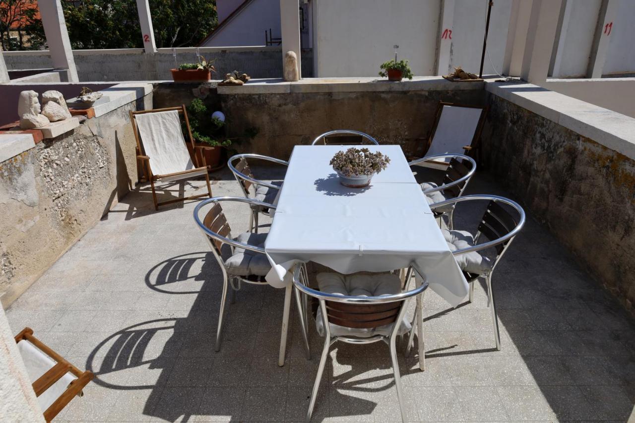 Apartman Dajana Supetar Εξωτερικό φωτογραφία