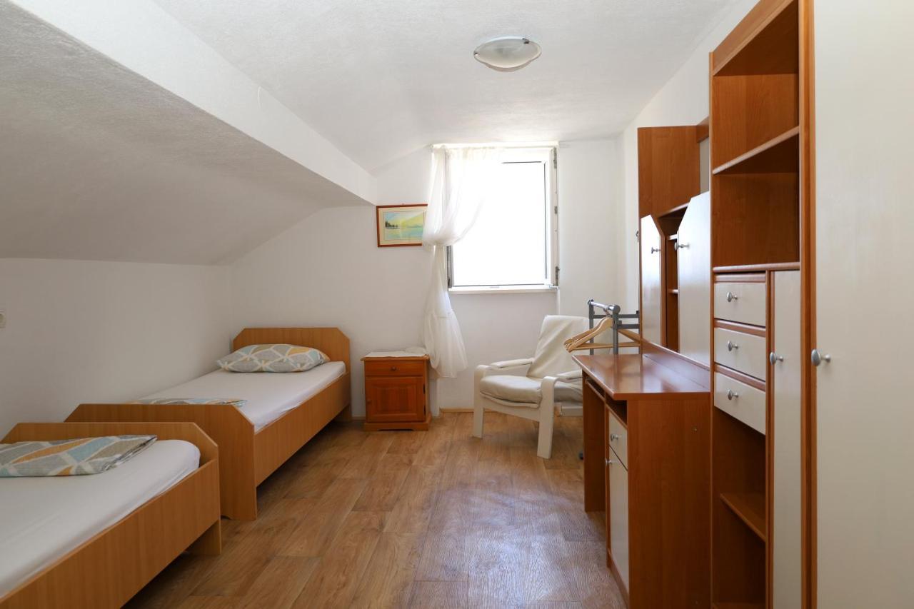 Apartman Dajana Supetar Εξωτερικό φωτογραφία