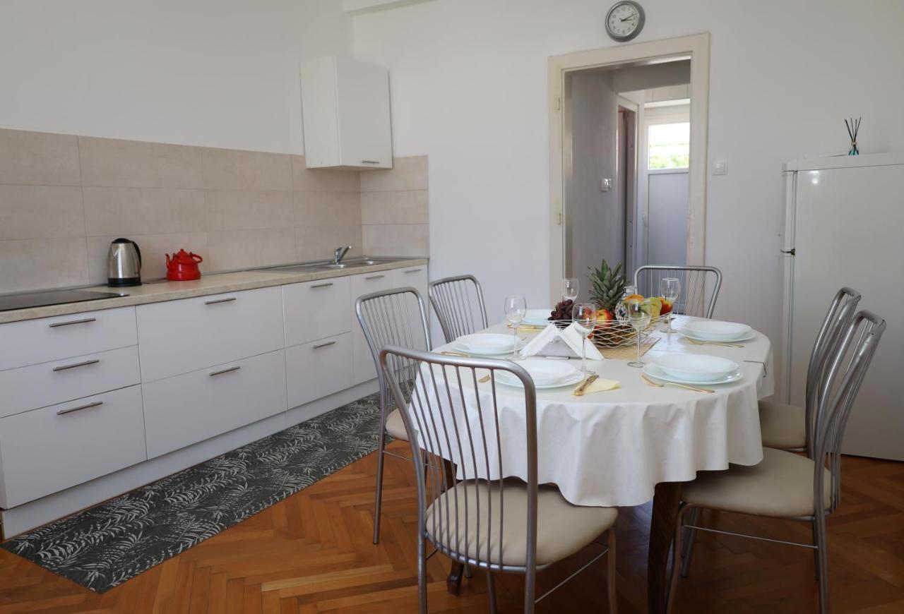 Apartman Dajana Supetar Εξωτερικό φωτογραφία